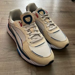 Puma Men’s Wild Rider Retro Athletic Shoes Size 13